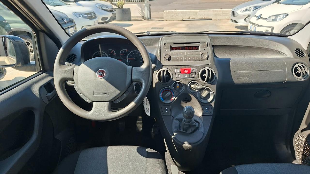 Fiat Panda 1.2 4x4 con gancio traino