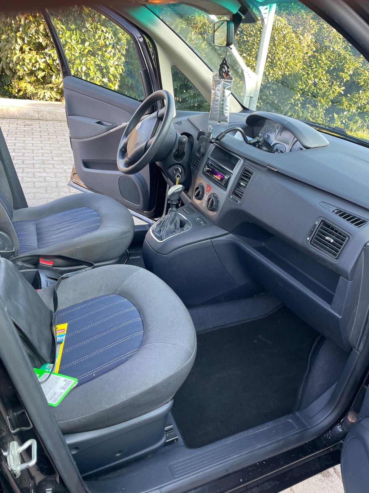 Lancia MUSA 1.4 benzina anno 2011 km 140. Mila