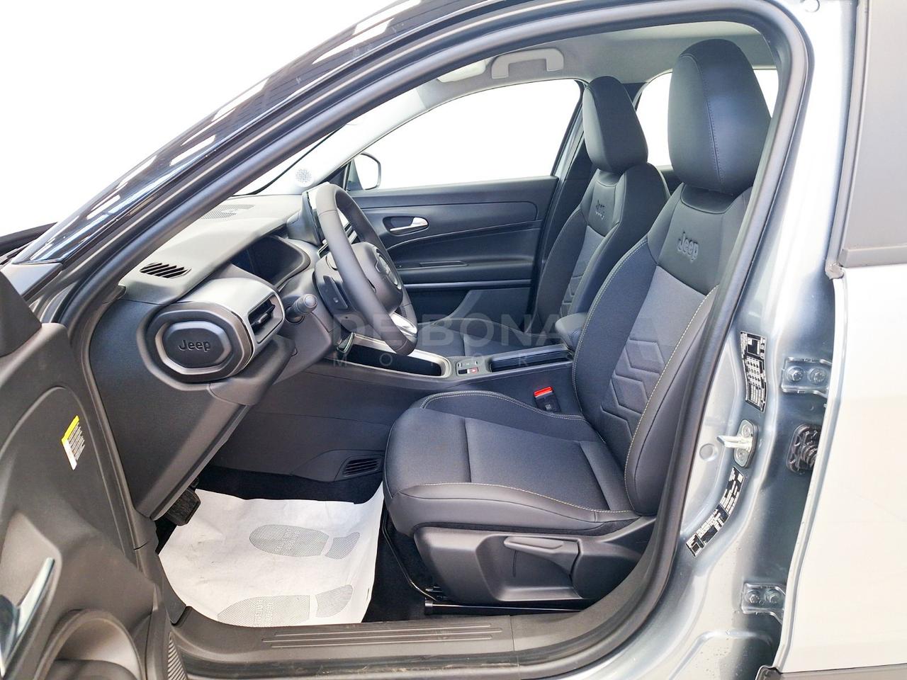 Jeep Avenger 1.2 turbo e-hybrid mhev altitude fwd 110cv edct6