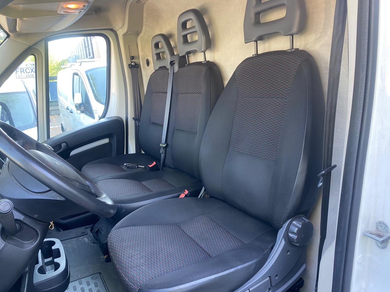 Peugeot Boxer 330 2.2 BlueHDi 140 S&S PC-TM Furgone