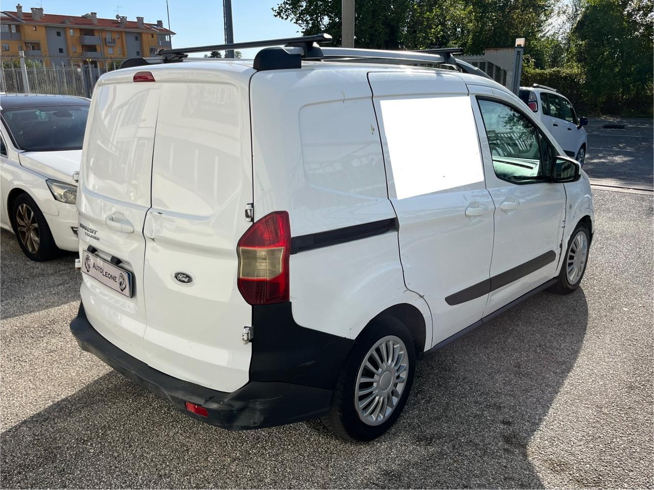 Ford Transit Courier 1.5 TDCi 75CV IVA INCLUSA