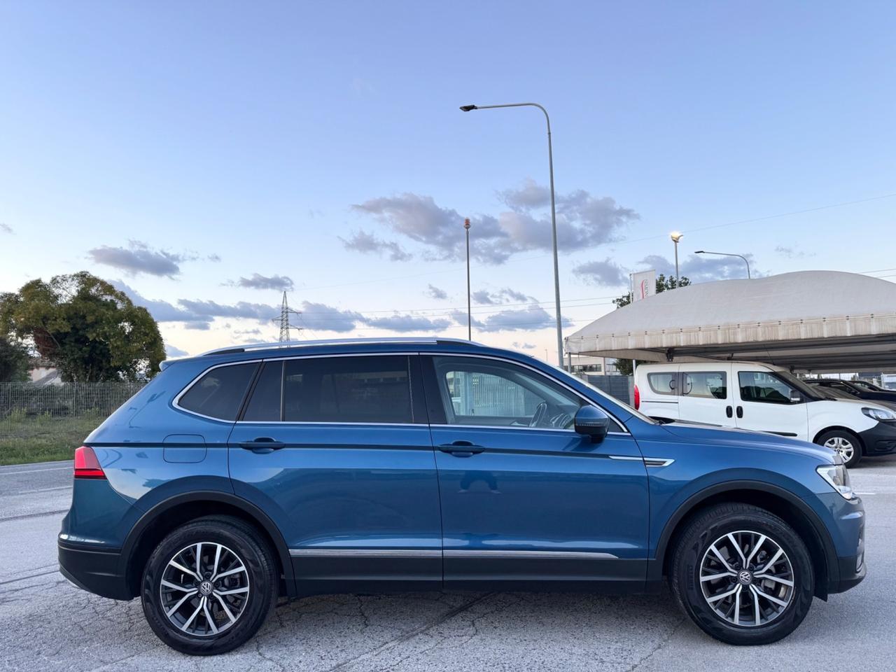 VOLKSWAGEN TIGUAN Allspace 2.0 Tdi - 7 Posti Navi