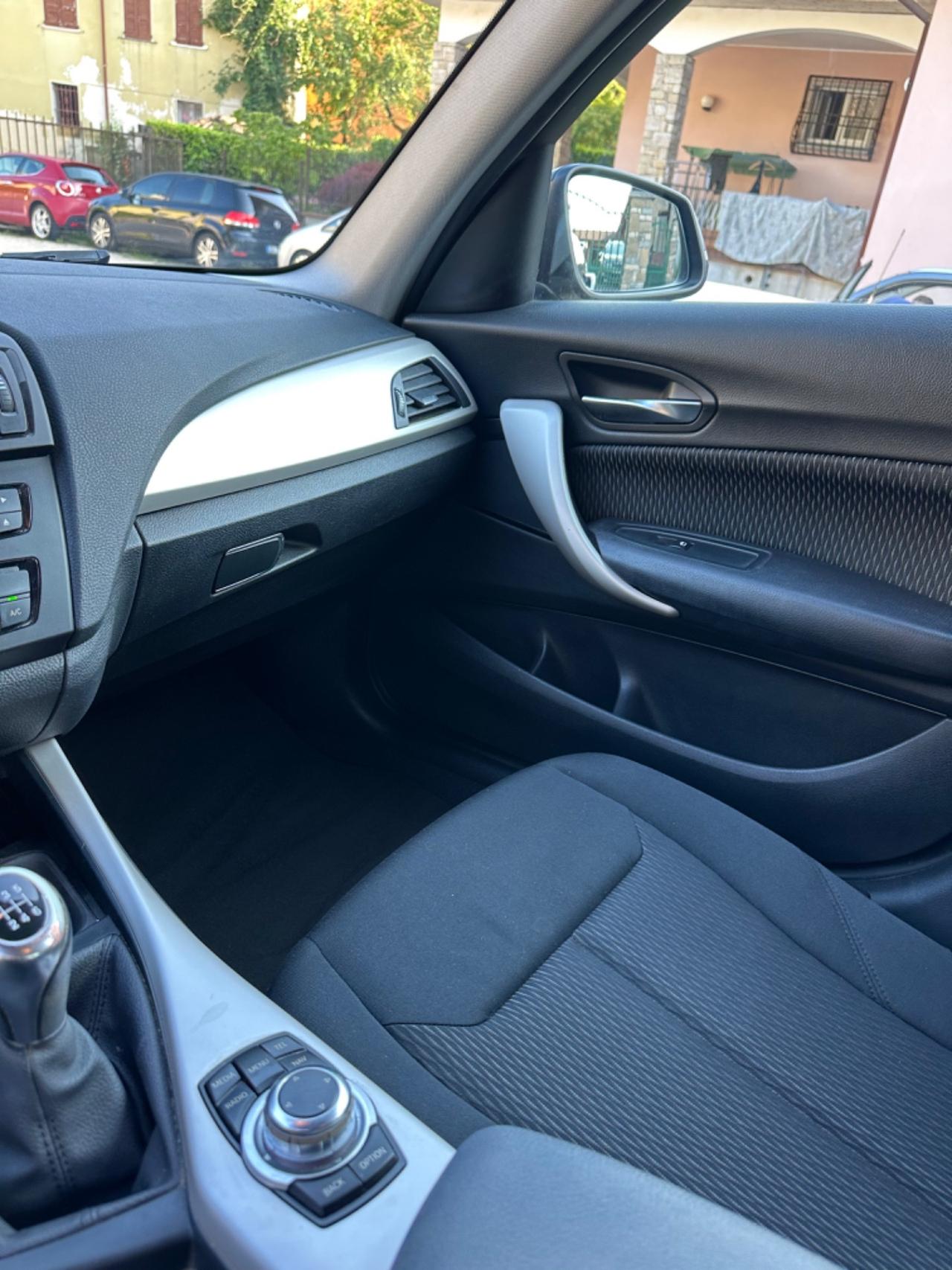 Bmw 118d KMCERT GARANZ UNICOPR FULLOPT KMCERT