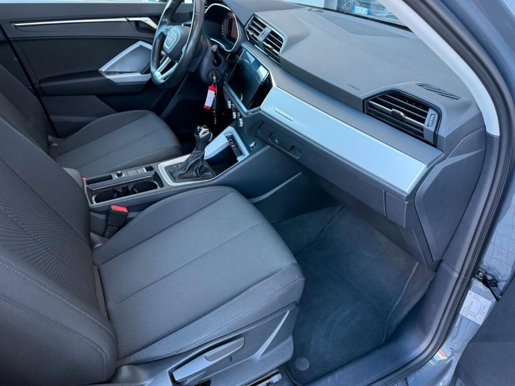 Audi Q3 35 1.5 Tfsi Business Advanced S-Tronic