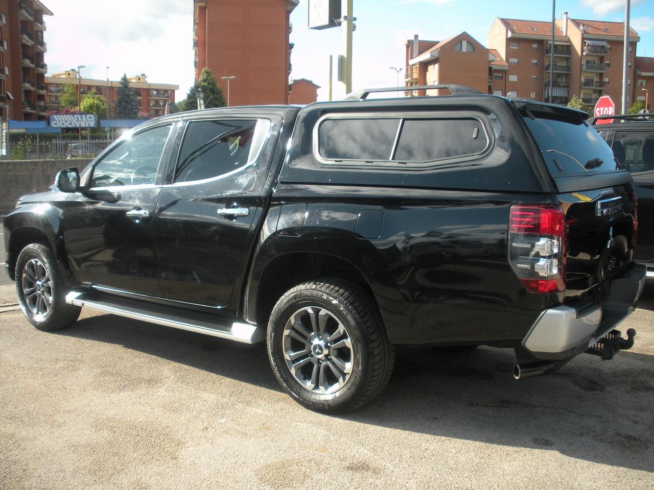 Mitsubishi L200 2.3 D Double Cab 4x4 Super Select Intense aut.