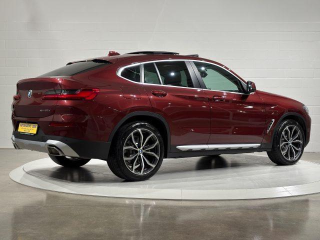 BMW X4 xDrive30d 48V TETTO APRIBILE / GAR.UFF.2027