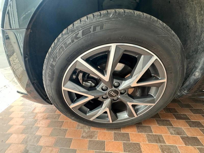 AUDI A1 2ª serie A1 citycarver 30 TFSI S troni...