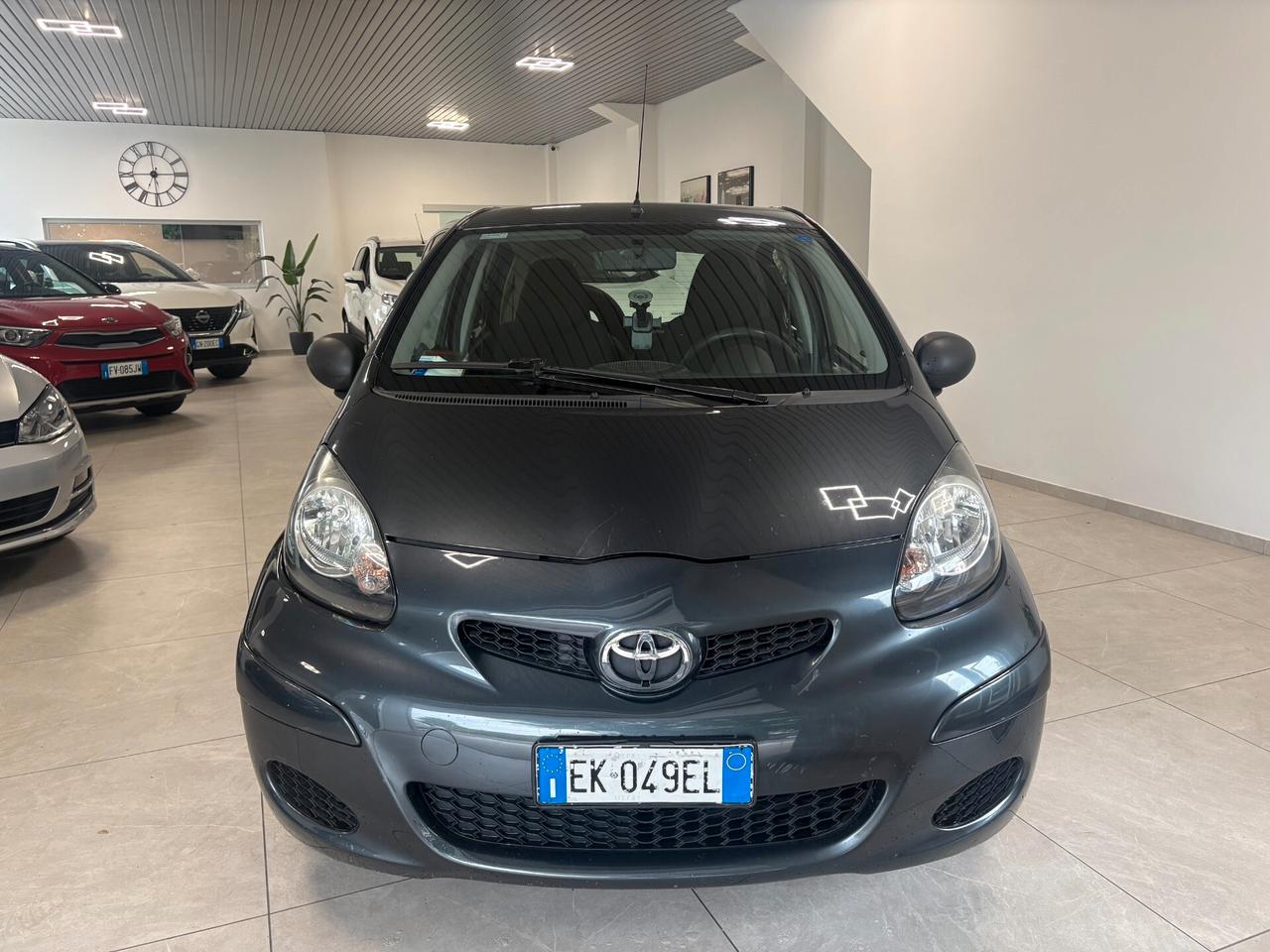 Toyota Aygo 1.0 12V VVT-i 5 porte Deep Ocean Connect