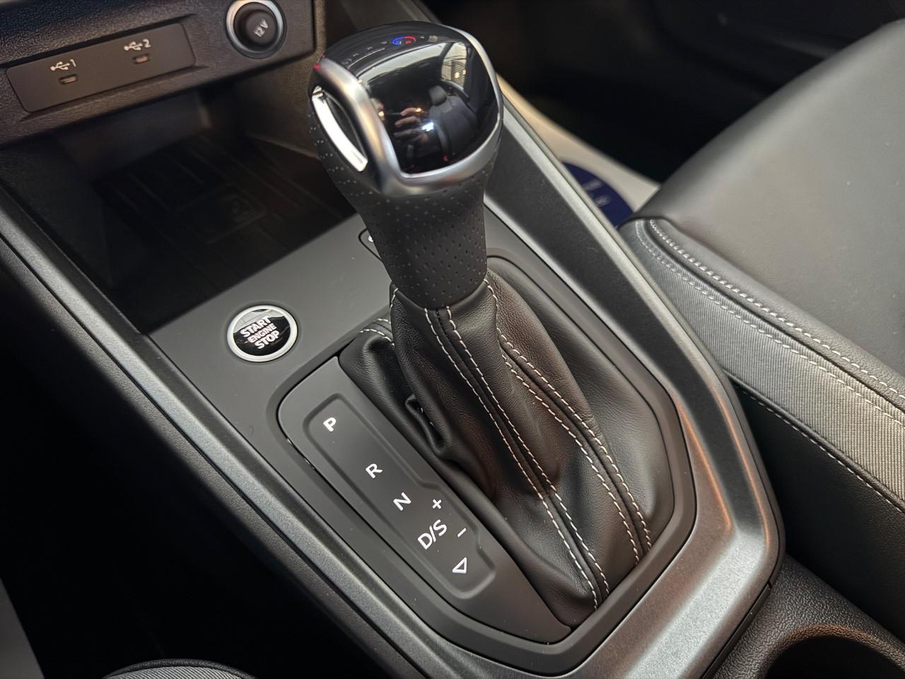 Audi A1 Allstreet 35 TFSI 150cv S Tronic S line Interiors