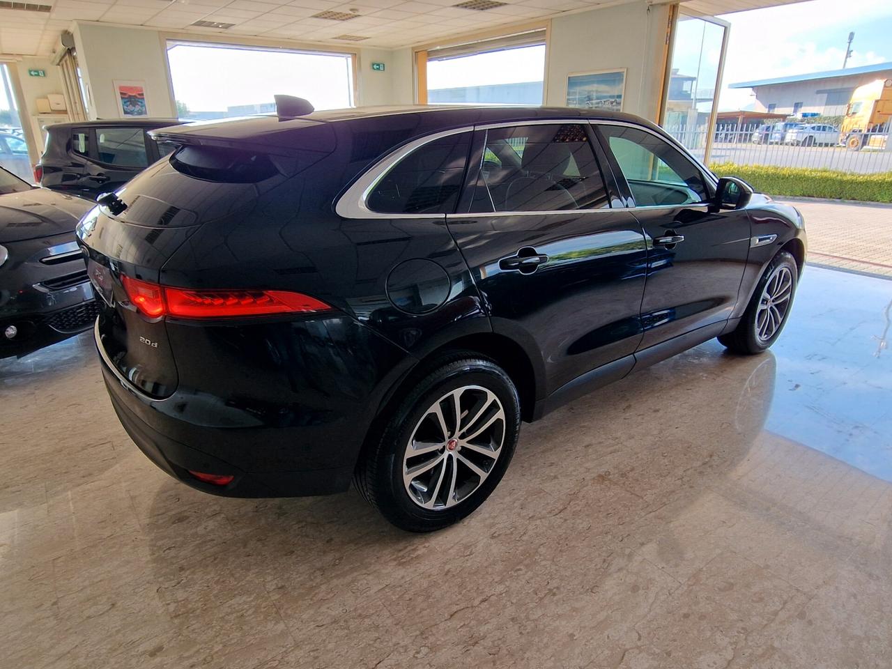 Jaguar F-Pace 2.0 D 180 CV 2020