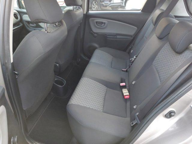 TOYOTA Yaris 1.0 5 porte Active EURO 6 Neopatentati