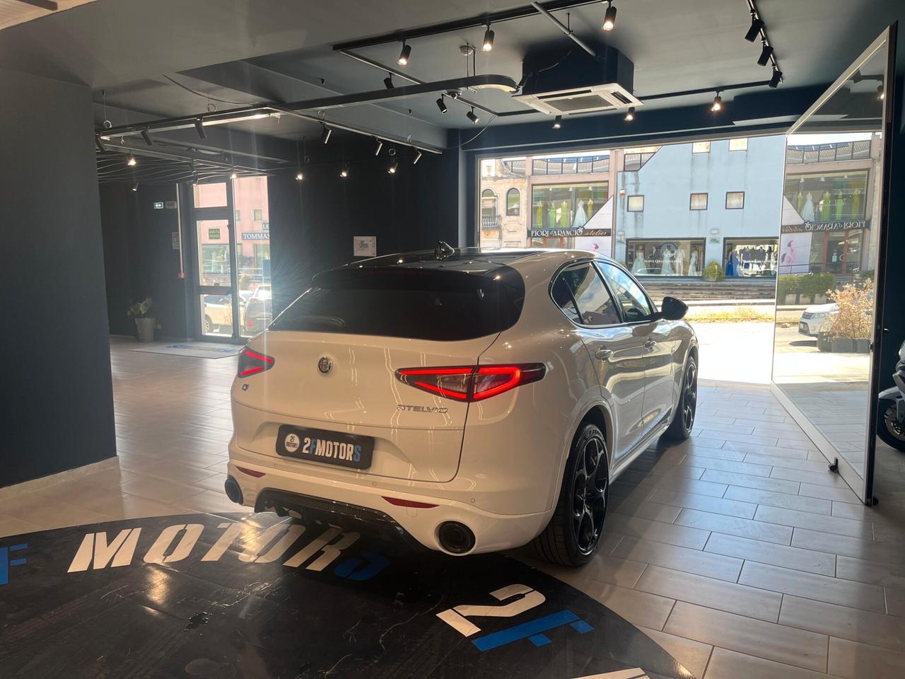 Alfa Romeo Stelvio 2.2 Turbodiesel 210 CV AT8 Q4 Veloce