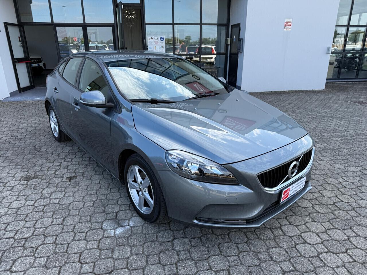 Volvo V40 - 2.0D. |UNIPRO|NAVI