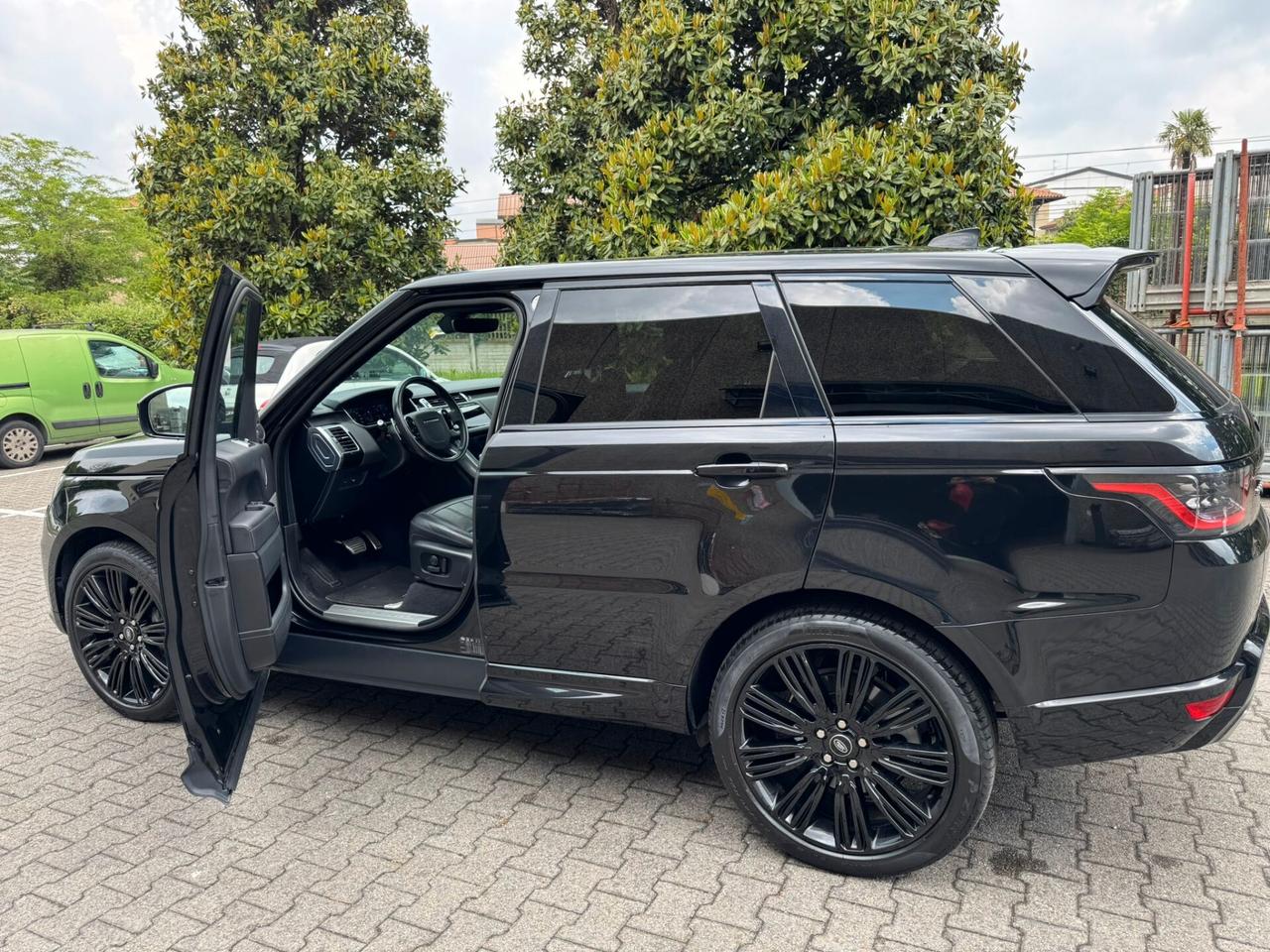 Land Rover Range Rover Sport Range Rover Sport 3.0D l6 300 CV HSE Dynamic Stealth