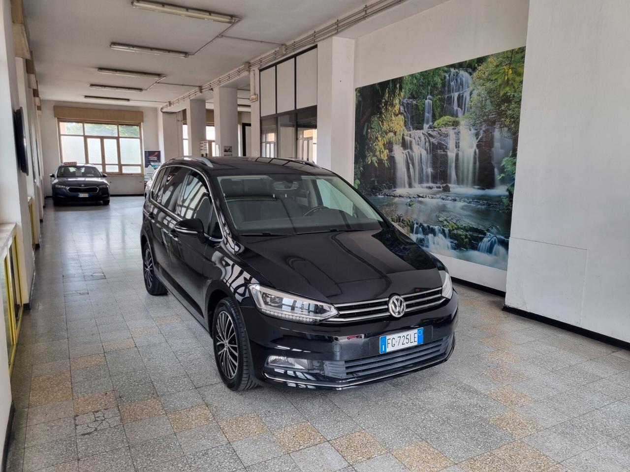 Volkswagen Touran 1.6 TDI 115 CV DSG 7 POSTI, FULL LED, TETTINO, KEYLESS