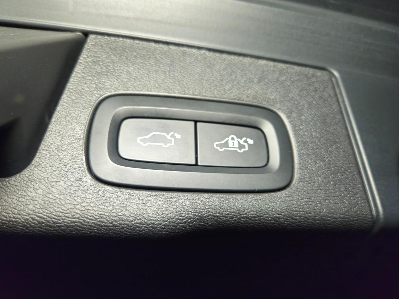 Volvo XC60 2.0 b4 Core auto