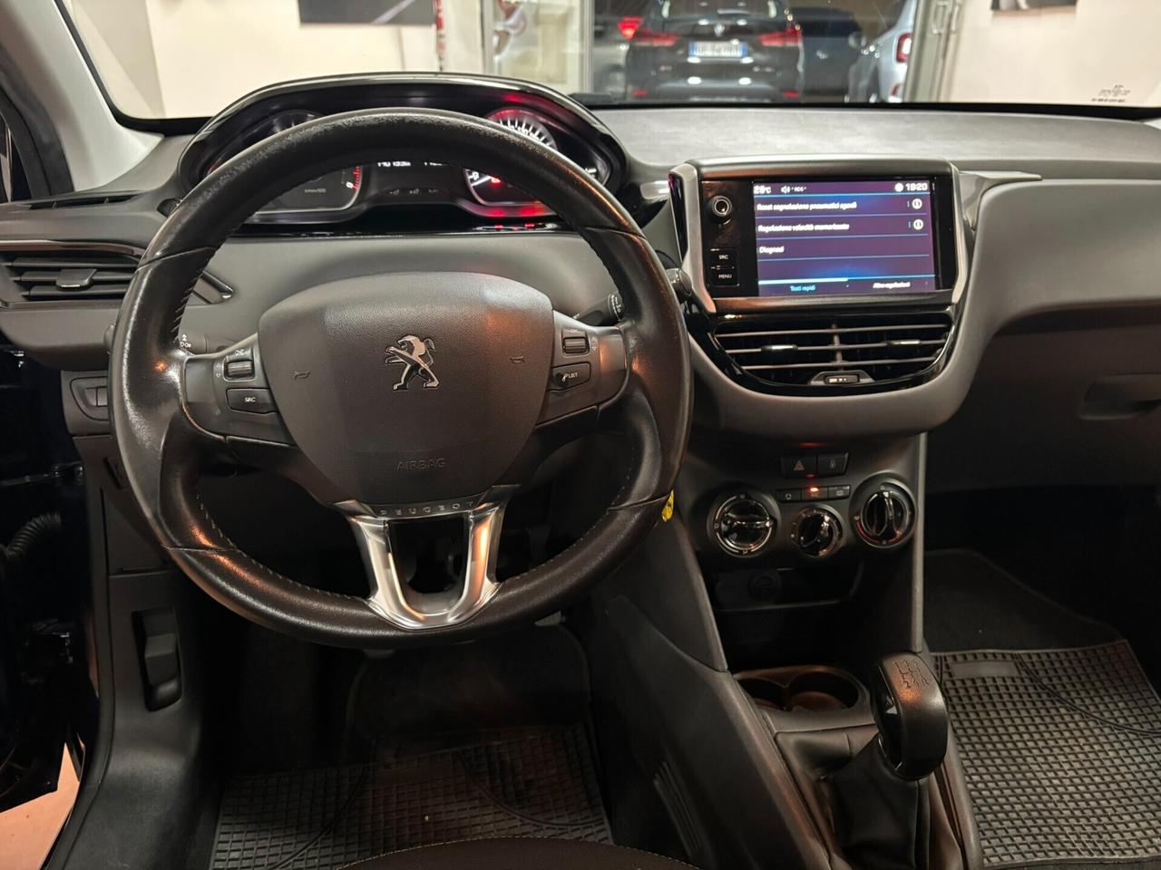 Peugeot 208 BlueHDi 75 5 porte Allure