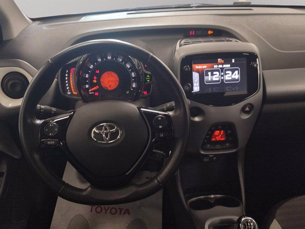 TOYOTA Aygo 5p 1.0 x-play 72cv del 2018