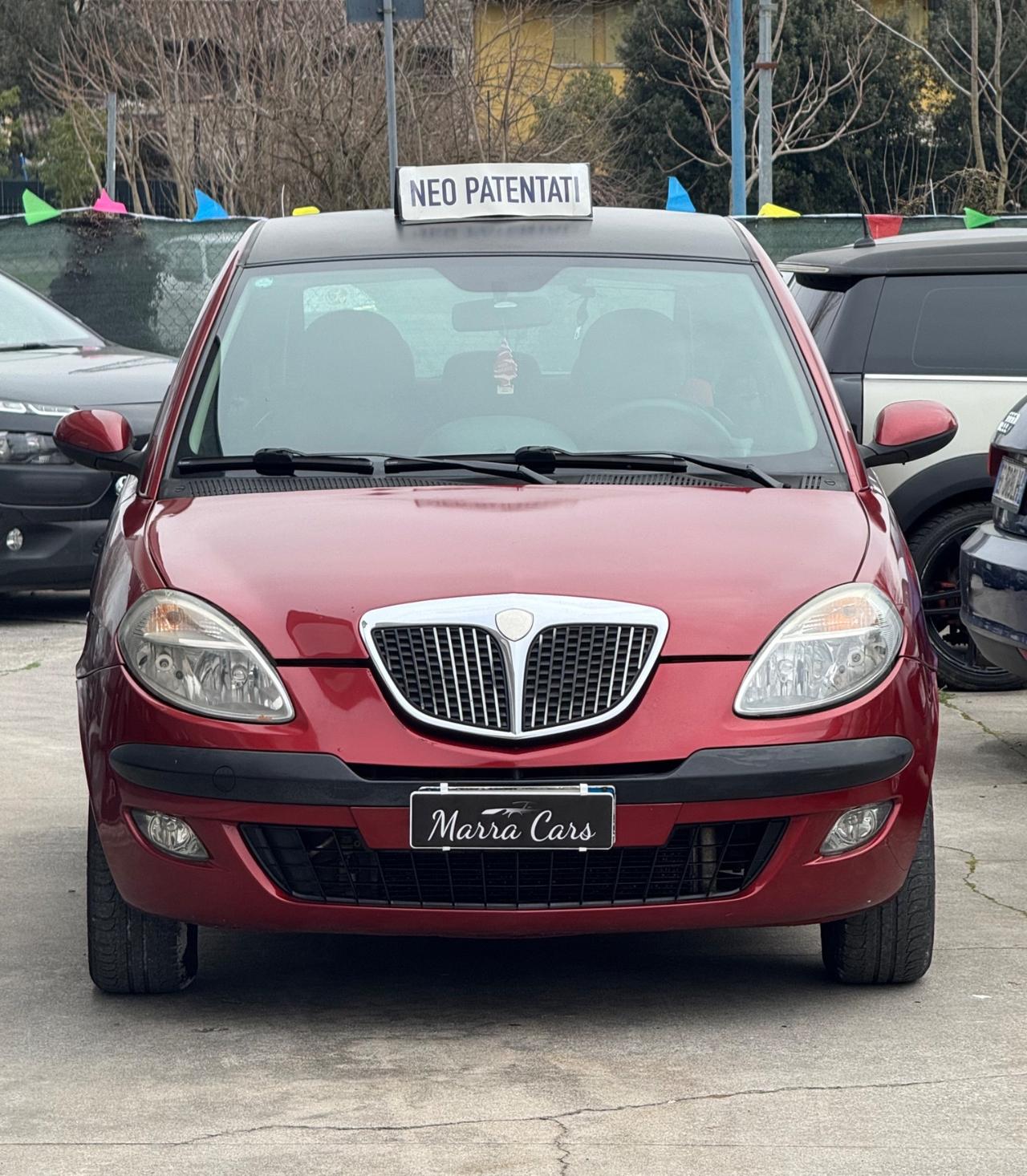 Lancia Ypsilon 1.2- NEOPATENTATI