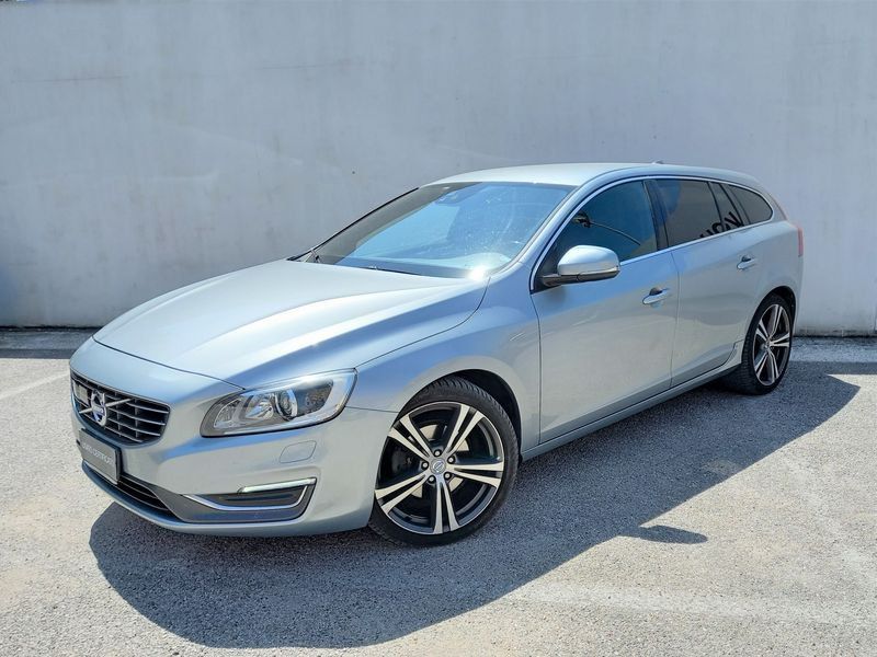 Volvo V60 D4 180 CV Automatica NAVI XENO Summum CONTOVENDITA