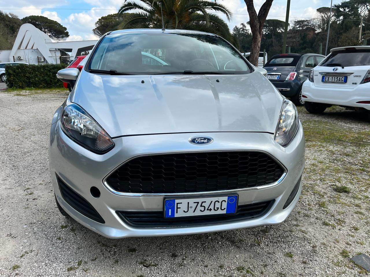 Ford Fiesta 1.4 3 porte Bz.- GPL Business NEOPATENTATI !