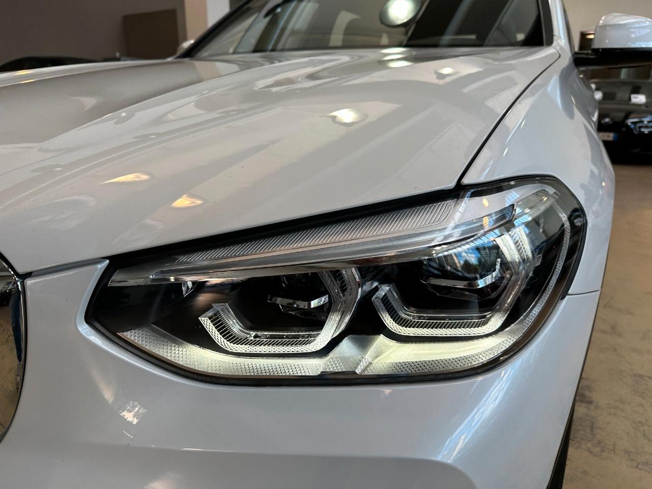 BMW X3 xdrive20d mhev 48V xLine-Camera-pelle-Carplay-IVA