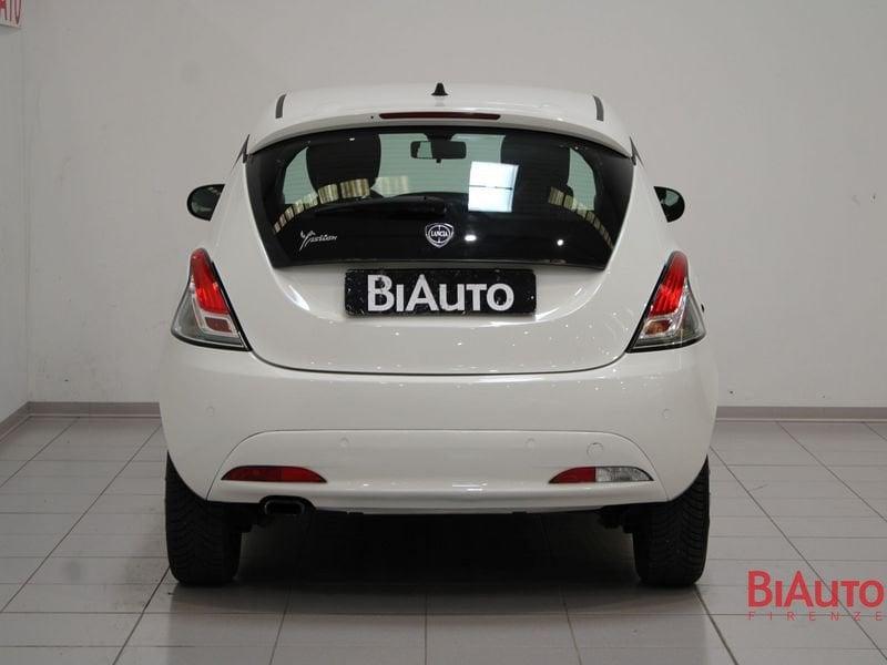 Lancia Ypsilon Ypsilon 0.9 TwinAir 85 CV 5 porte S&S DFN Gold