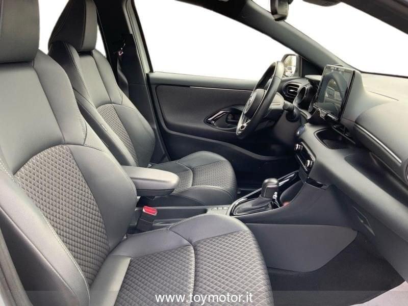 Toyota Yaris 4ª serie 1.5 Hybrid 5 porte Style