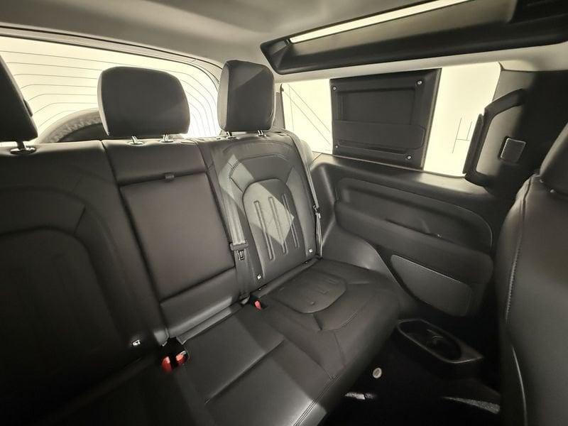 Land Rover Defender 3.0 D6 200 90 S AWD auto.