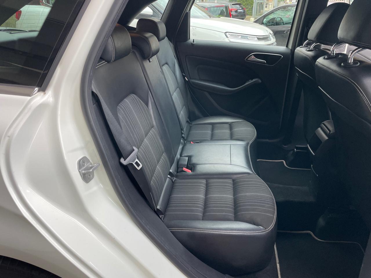 Mercedes-benz B 180 Classe Premium automatica ok neopat.