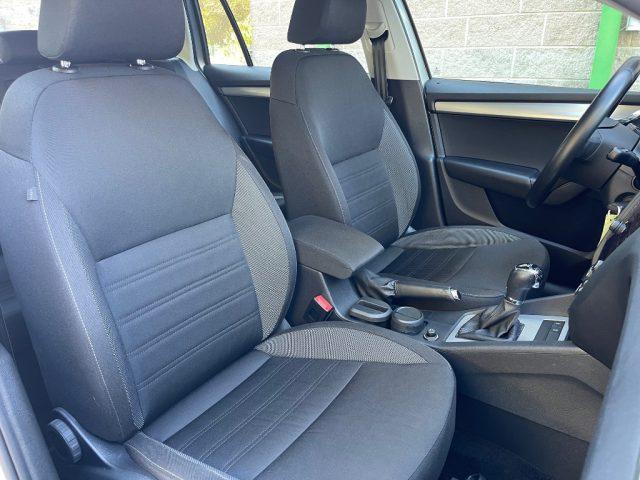 SKODA Octavia SW 1.6 TDI 115CV DSG NAVIGATORE SENSORI PARCHEGGIO