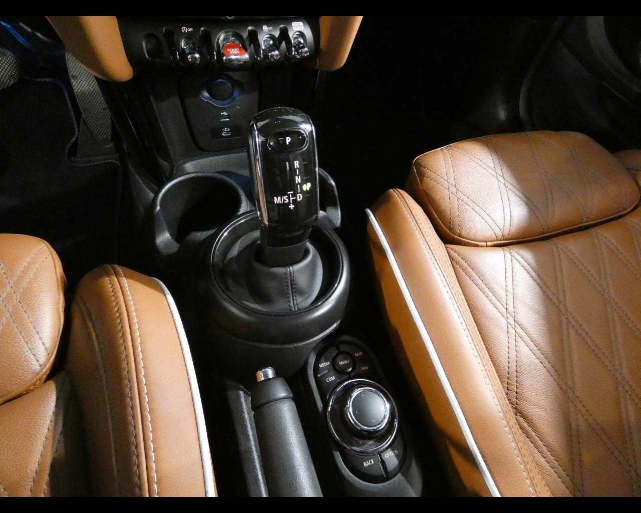 MINI Mini Cabrio (F57) - Mini 1.5 Cooper Yours Cabrio
