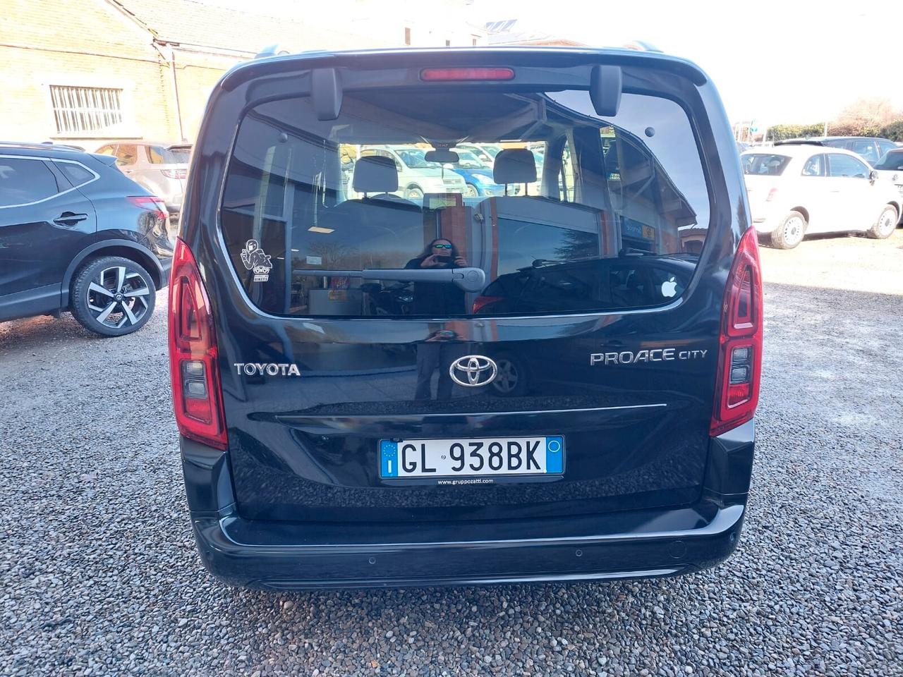Toyota Proace Verso 1.5D 130 CV S&S L1 Luxury STUPENDA