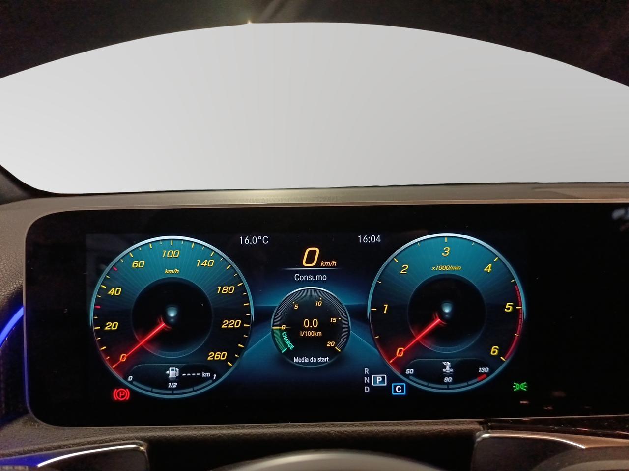 Mercedes-Benz GLB (X247) - GLB 200 d Automatic Sport