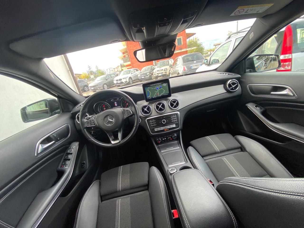 Mercedes-benz GLA 200 d Automatic 4Matic Sport 136CV