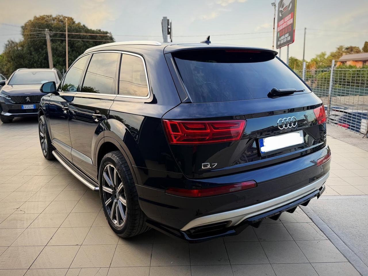 Audi Q7 3.0 TFSI quattro tiptronic Business Plus