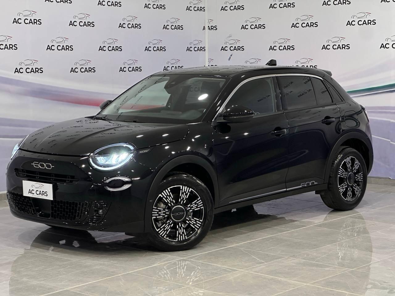 Fiat 600 Hybrid 110 CV DCT MHEV La Prima