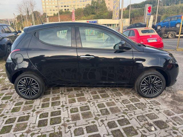 LANCIA Ypsilon 1.0 FireFly 5 porte S&S Hybrid Gold