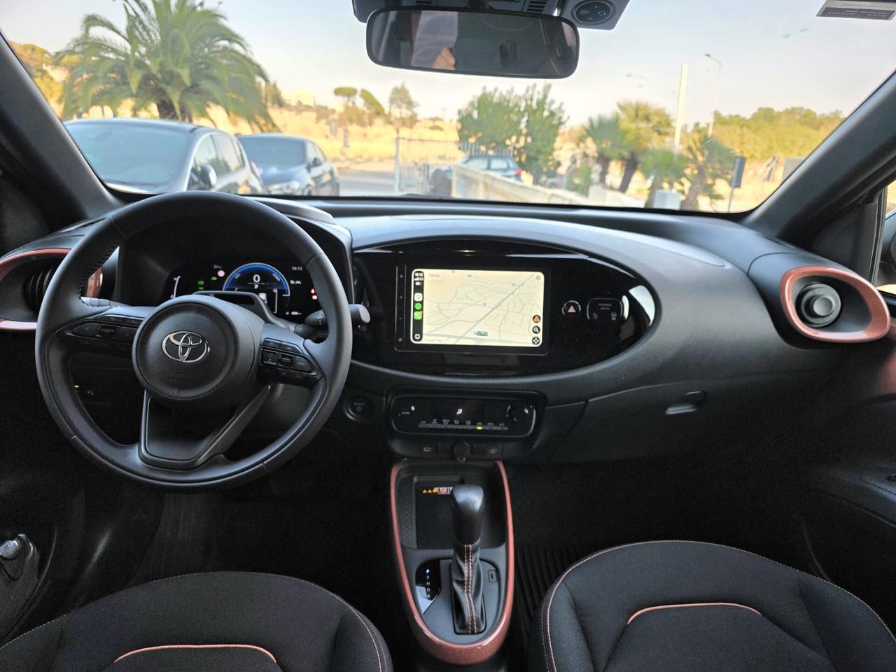 Toyota Aygo X 1.5 Hybrid 115 CV 5 porte Icon# KM ZERO#NO VINCOLO FINANZIAMENTO#LED#EV MODE#CLIMA#CARPLAY#VIRTUAL#CAM