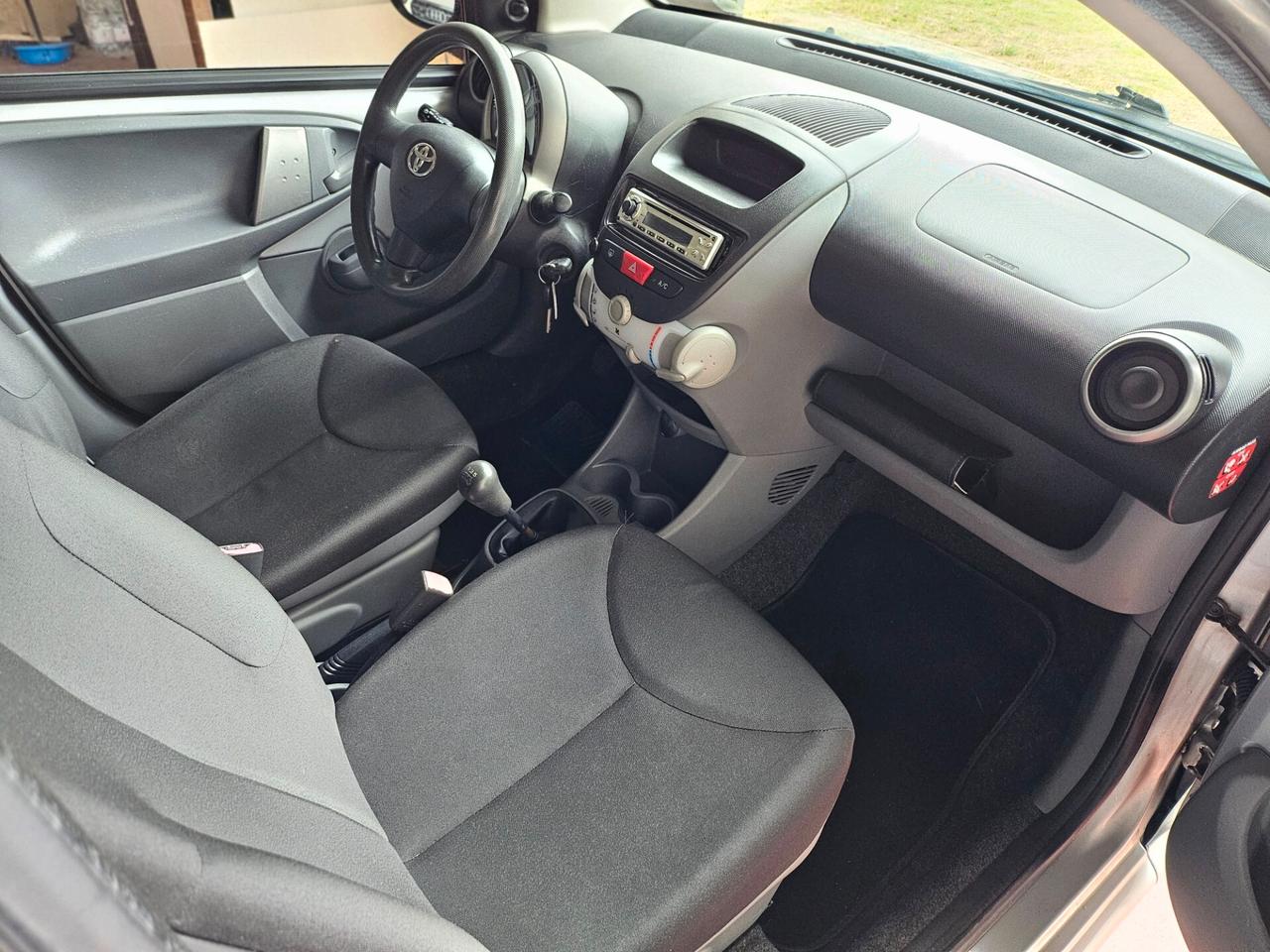 Toyota Aygo 1.0 12V VVT-i 5 porte Now