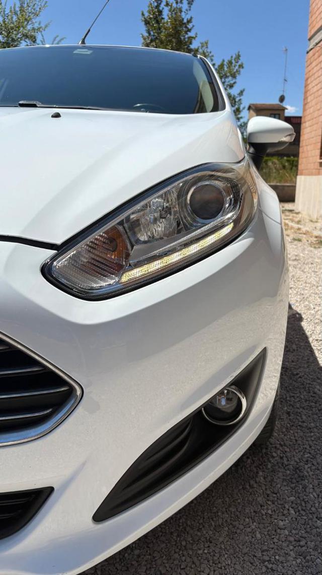 FORD Fiesta 1.6 TDCi 95CV 5 porte Titanium