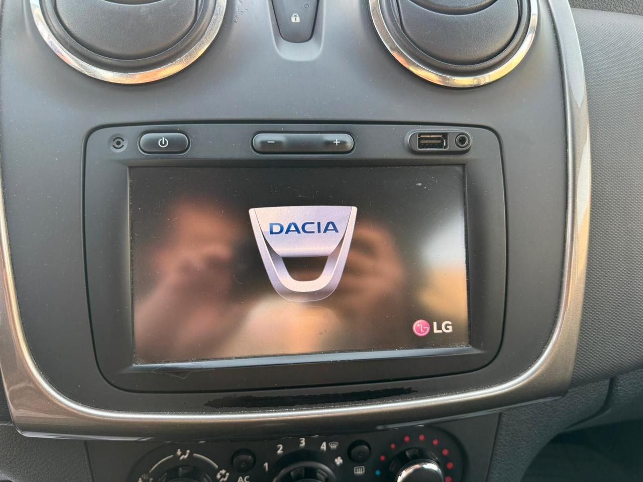 Dacia Sandero 1.2 75CV Lauréate