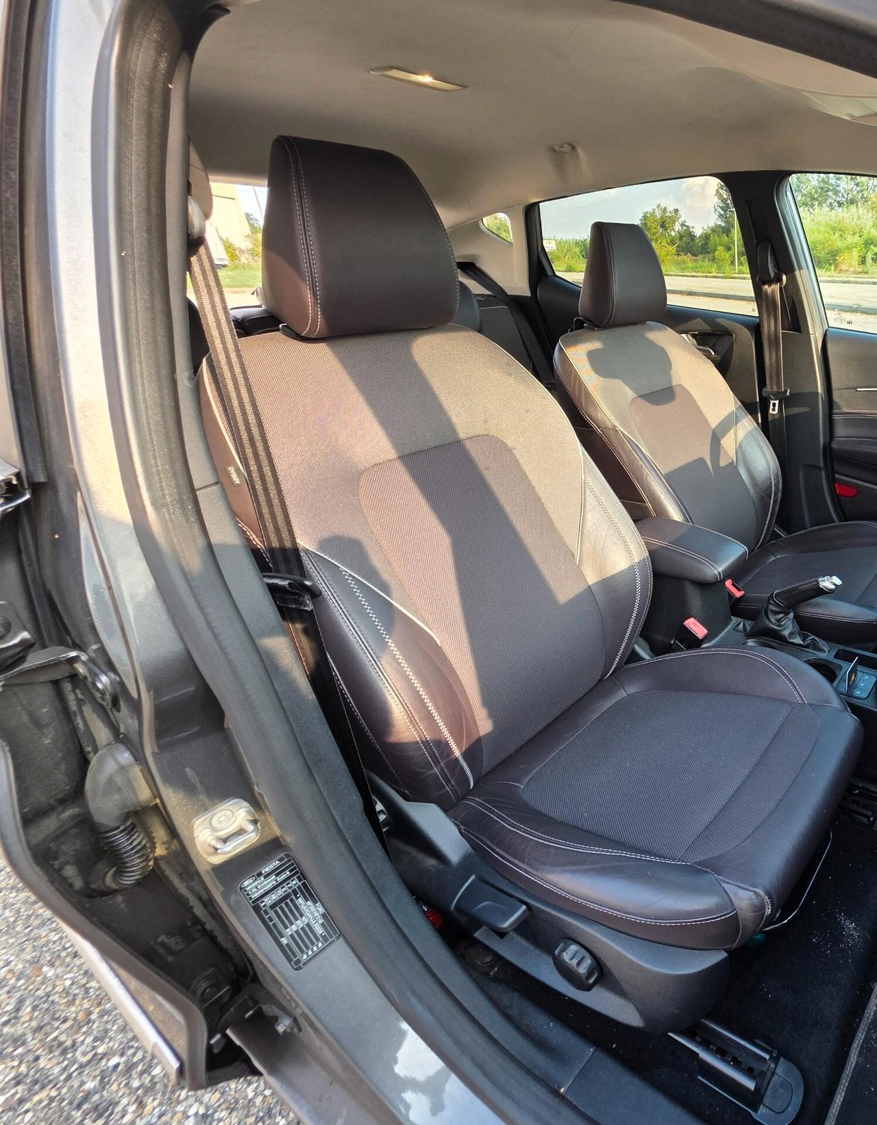 Ford Fiesta 1.0 Ecoboost 100 CV 5 porte Vignale