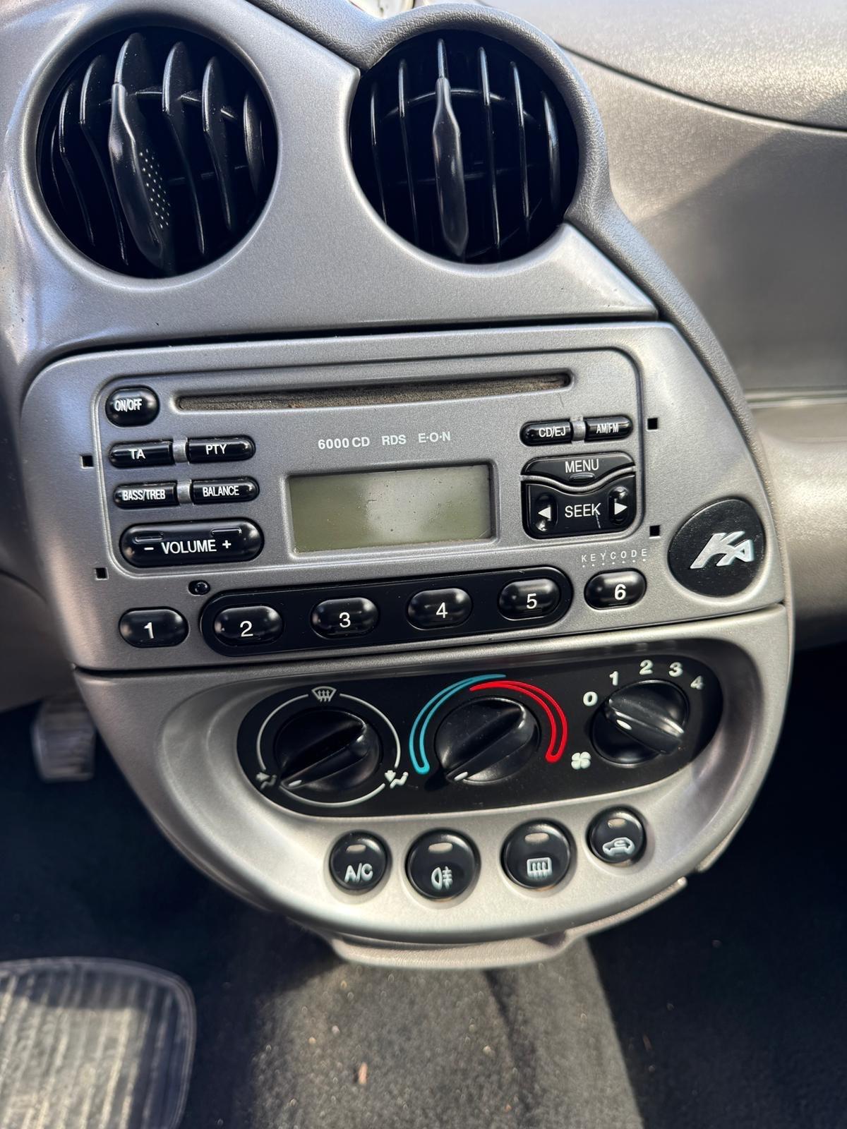 Ford Ka 1.3 benz 102000 km
