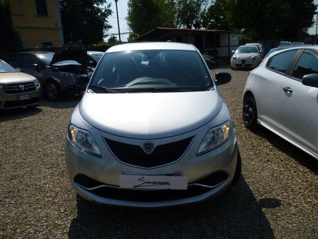 LANCIA Ypsilon 1.2 69 CV 5 porte Gold