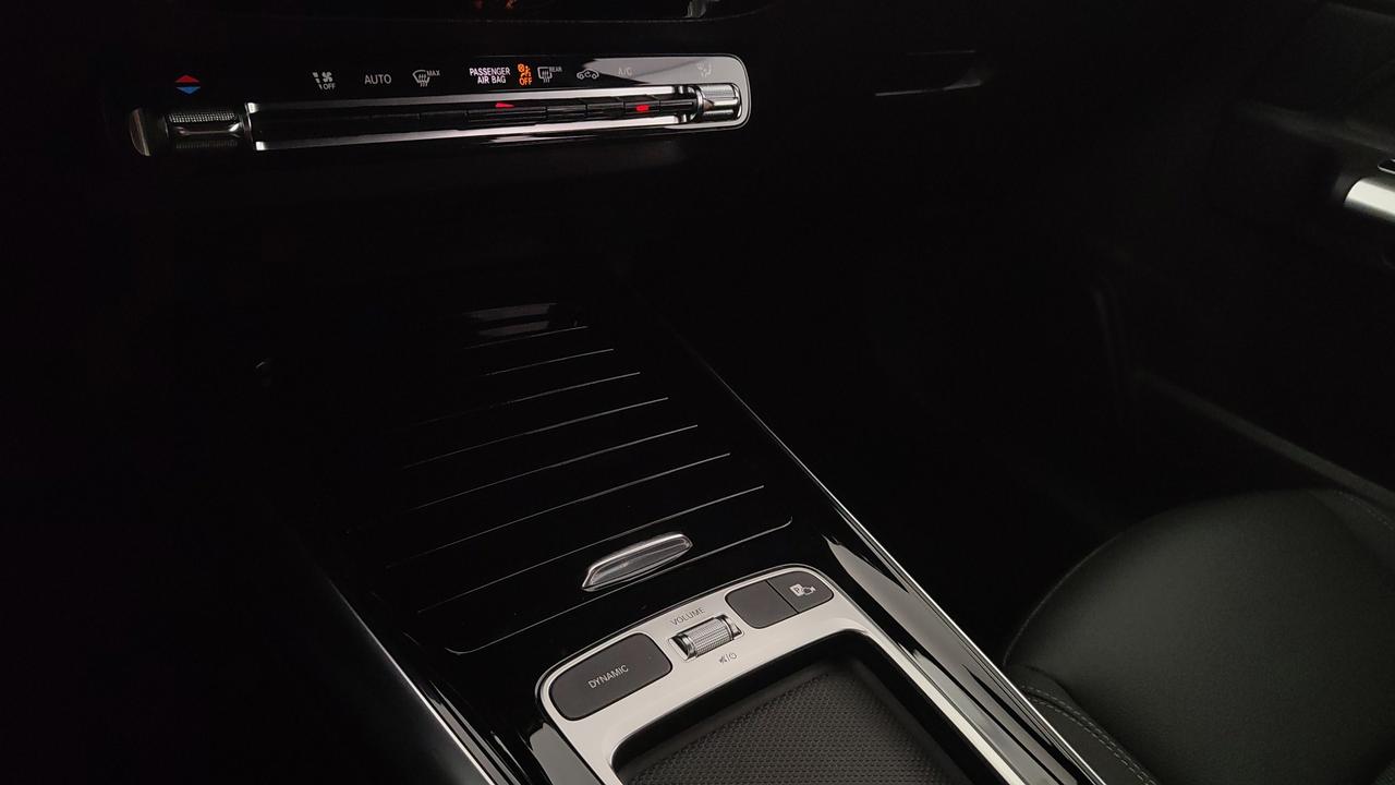 Mercedes-Benz GLA 200 d automatic