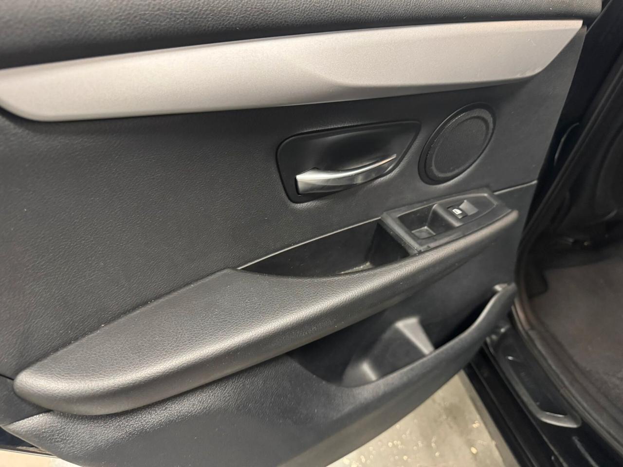 Bmw 2er Active Tourer 218d Luxury