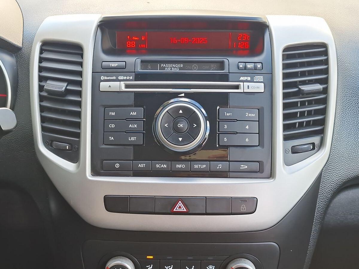 KIA VENGA 1.4 COOL