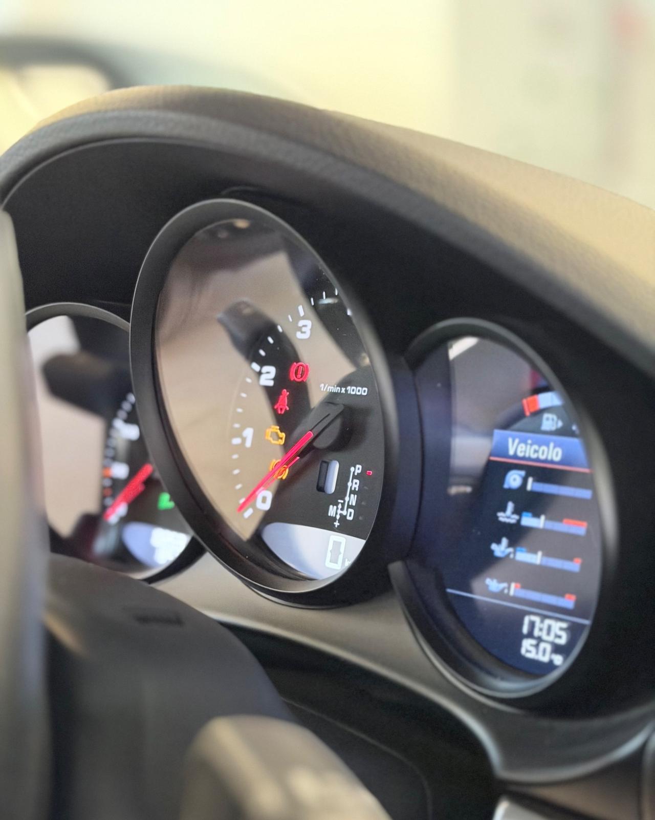 Porsche 718 Spyder Cayman 2.0