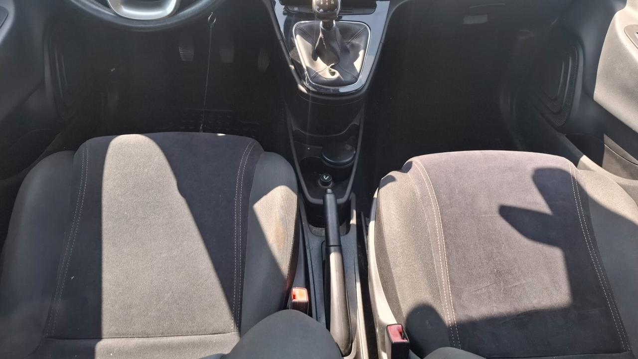 Lancia Ypsilon 1.3 MJT 16V 95 CV 5 porte S&S Silver